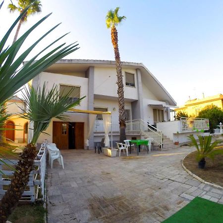 Villa Delle Pleiadi Castel Volturno Ngoại thất bức ảnh