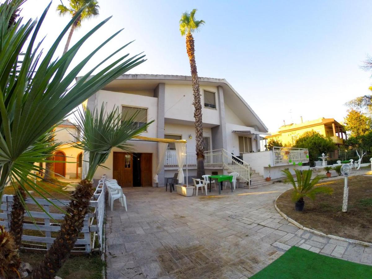 Villa Delle Pleiadi Castel Volturno Ngoại thất bức ảnh